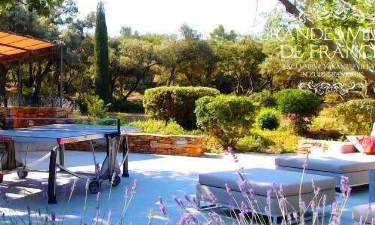Bonnieux Villa | À la Forêt de Cèdres