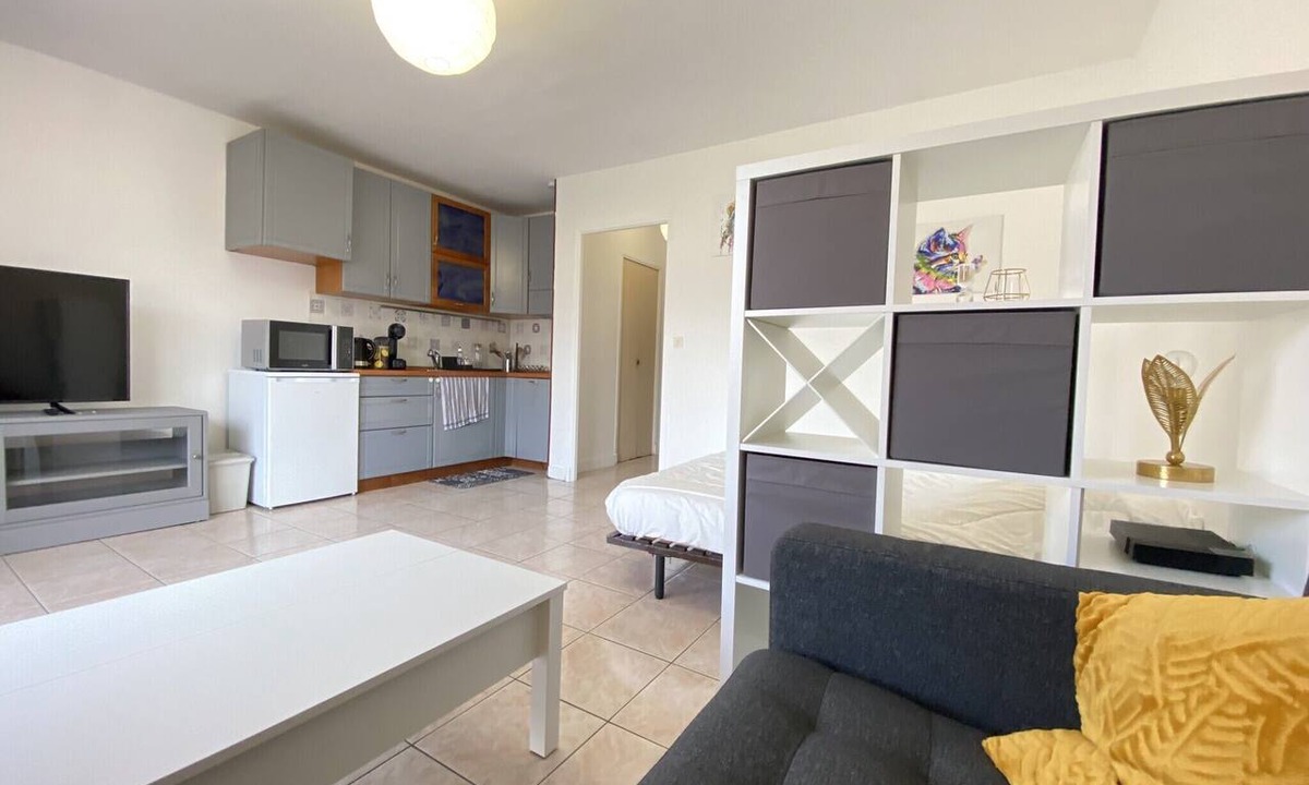 Roquebrune-Cap-Martin Apartment | 06BQ : Studio close to the beach