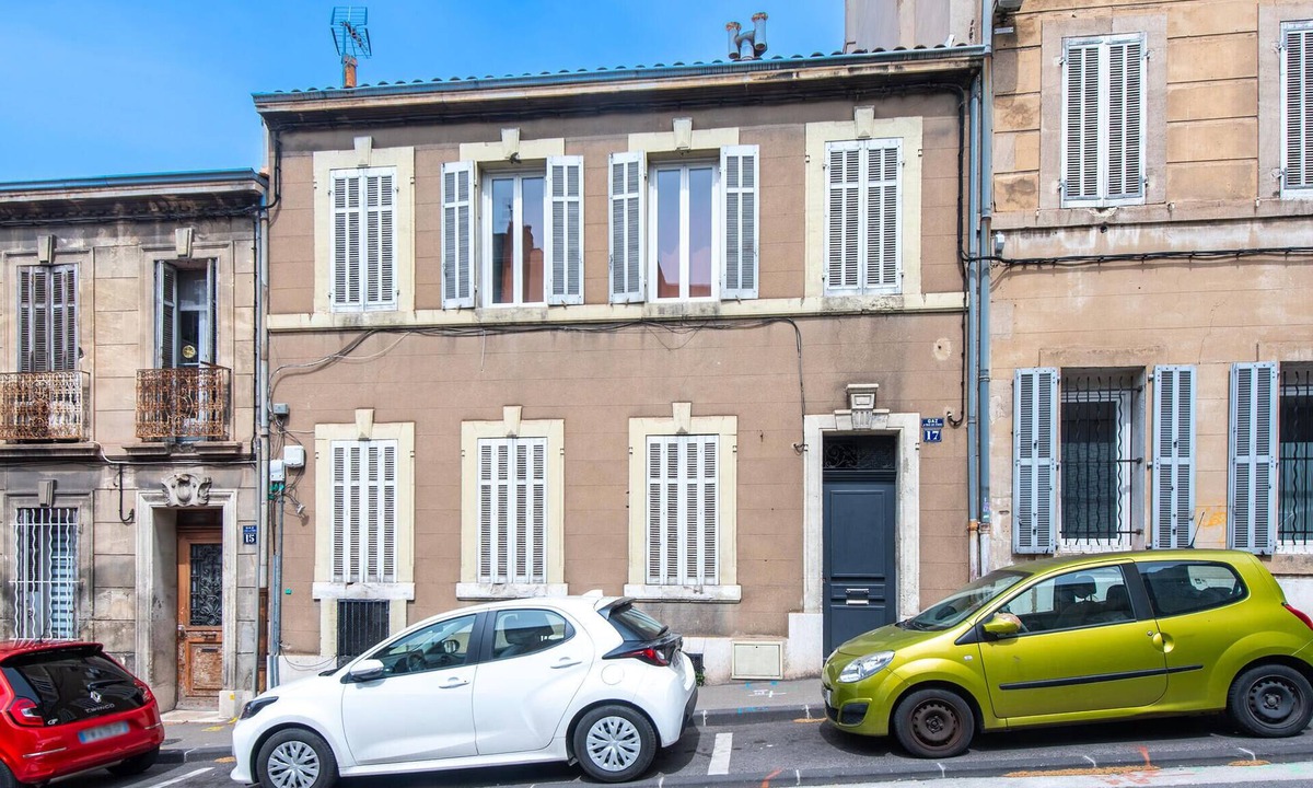 Les Chartreux Apartment | 1 bedroom gorgeous apartment in Marseille