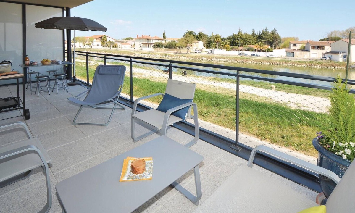 Aigues-Mortes Apartment | 1 bedroom lovely apartment in Aigues-Mortes
