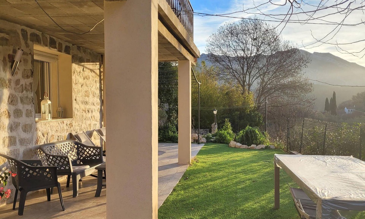 Roquevaire House | 1 bedroom lovely home in Roquevaire