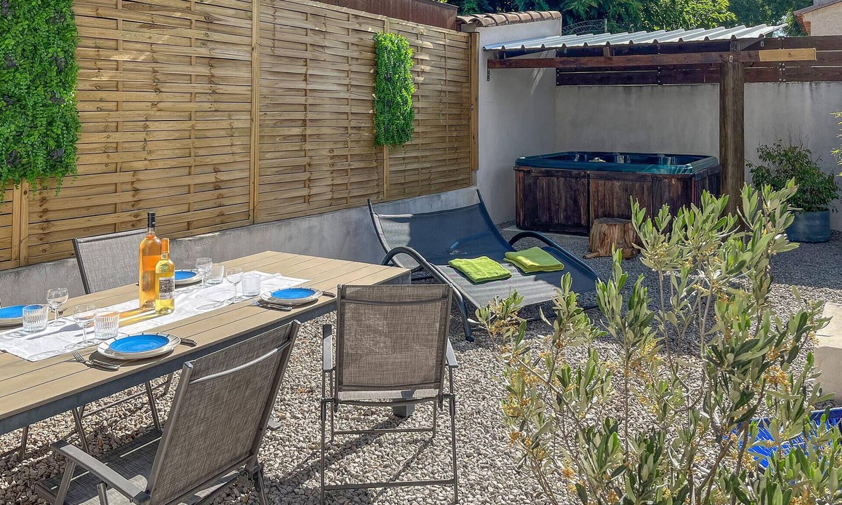 Salon-de-Provence House | 2 bedroom lovely home in Salon de Provence