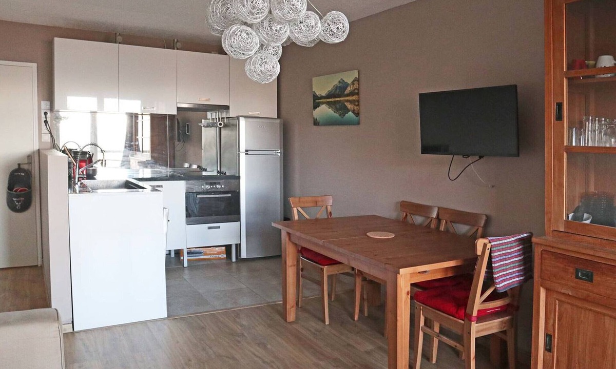 Les Orres Apartment | 2-room apartment for 6-8 people, direct slope access