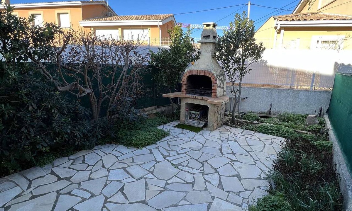 Valras-Plage Apartment | 2-Room Pavilion with Parking, Near Beach, 6 People