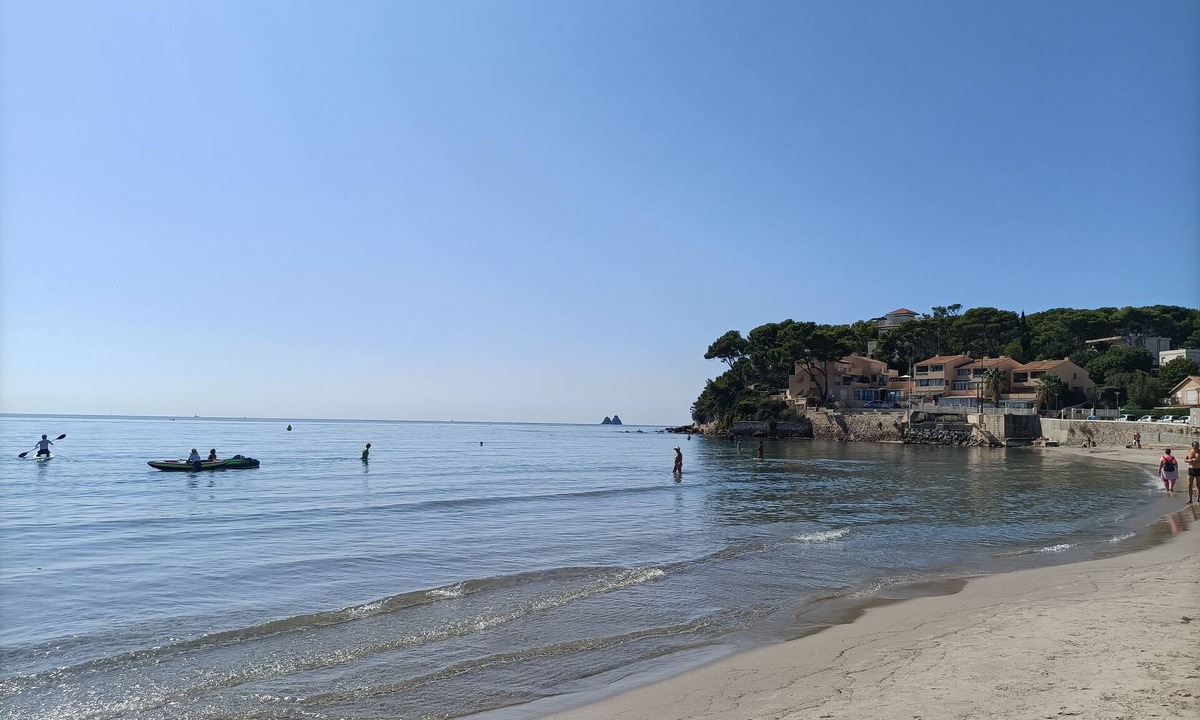 Les Sablettes Villa | 20 meters from a white-sand beach, exceptional view and location, air-conditioned