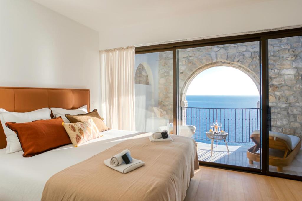 Mont Boron Apartment | #22 Staywizus - Duplex panoramic sea view 2Bdr, AC, swimpool, parking, petanque
