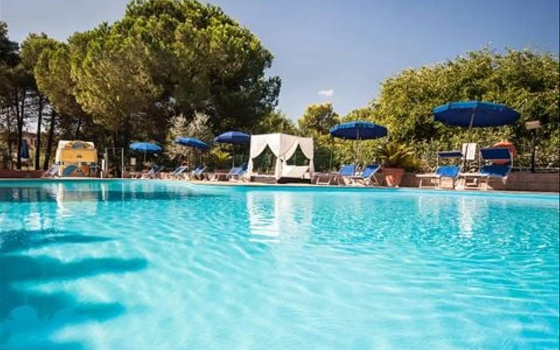 Montopoli in Val d'Arno House | 24 m² Mobile home ∙ 2 bedrooms ∙ 5 guests