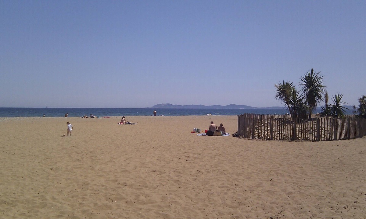 Hyeres House | 3 bedroom house 90m² Hyères the sea is 50 meters from the beach