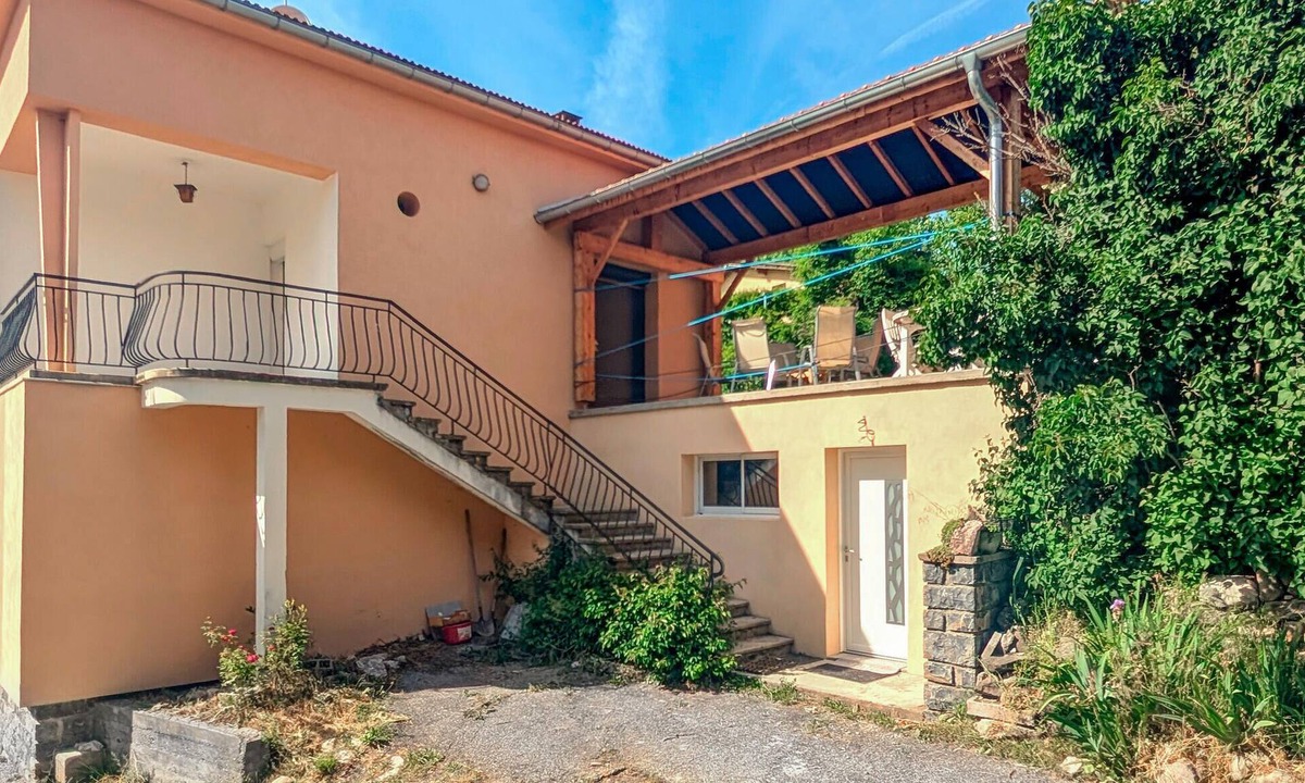 Bellaffaire House | 3 bedroom stunning home in Bellaffaire