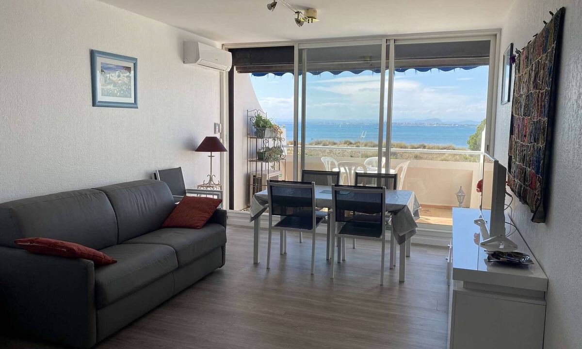 Le Grau-Du-Roi Apartment | 3-room air-conditioned apartment with parking in Port Camargue