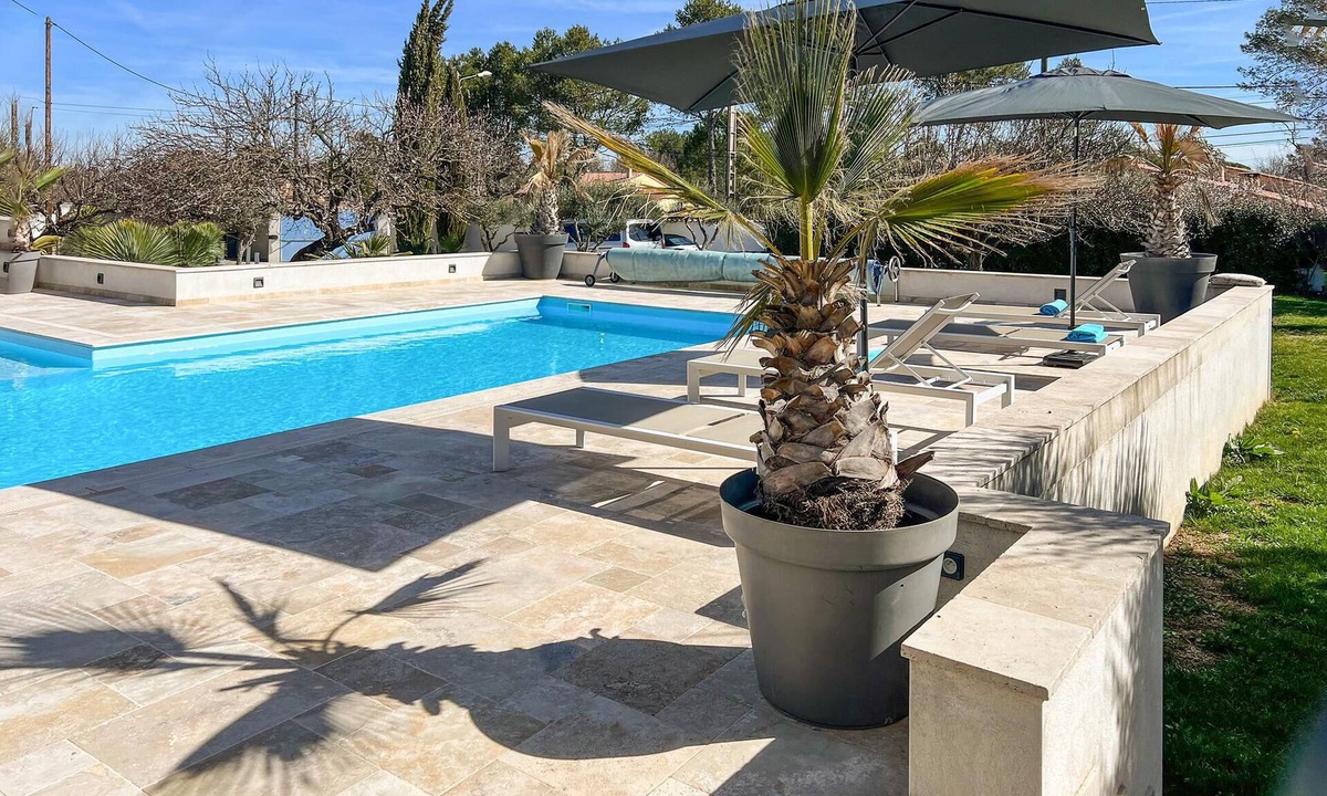 Saint-Maximin-la-Sainte-Baume House | 4 bedroom accommodation in St Maximin La Ste Baum