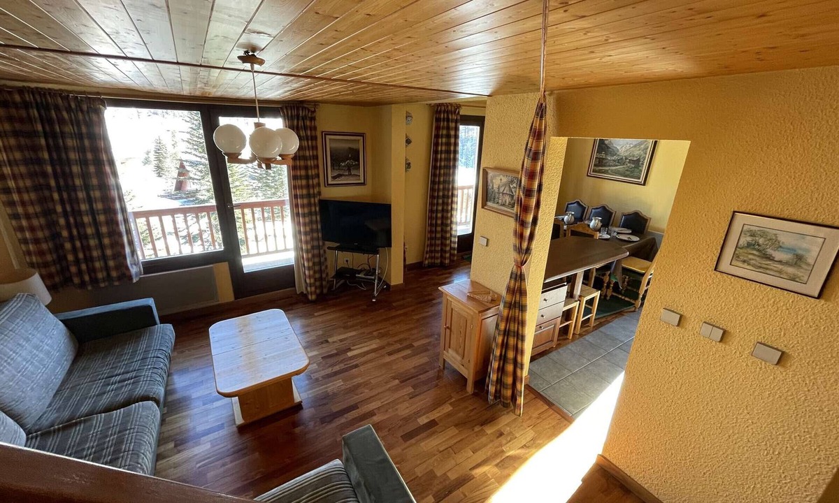 Montgenevre Apartment | 4-room apartment, mezzanine, 8/9 pers, private parking, Janus view, Montgenèvre