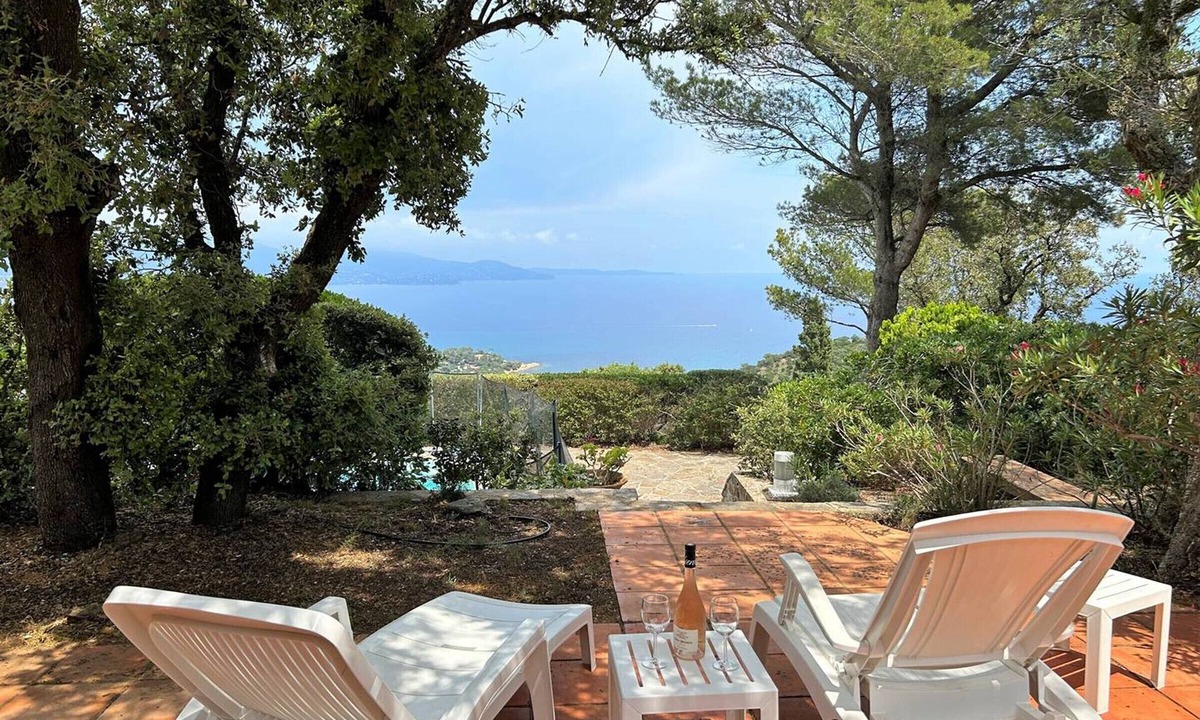 Cap Benat House | 4-room villa with private pool in private area, 5 sleeps, Bormes-les-Mimosas