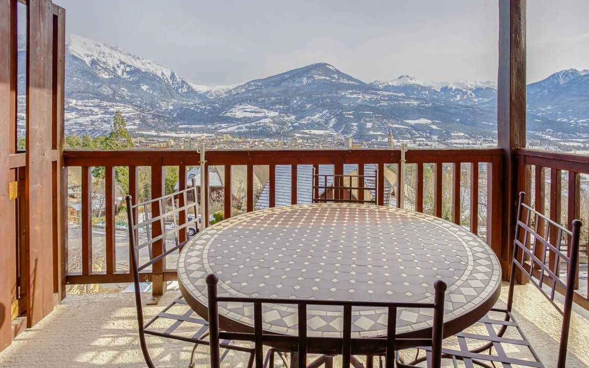 Embrun Apartment | 48 m² Apartment ∙ 2 bedrooms ∙ 6 guests