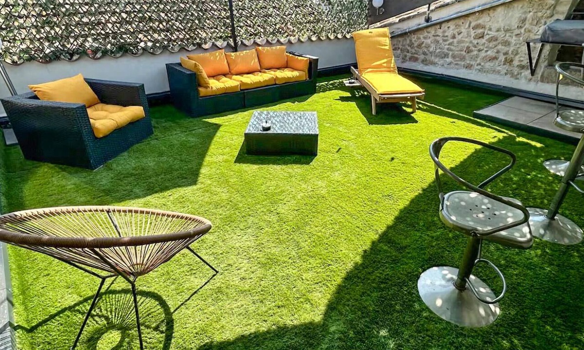 Bourdic House | 5 bedroom awesome home in Bourdic