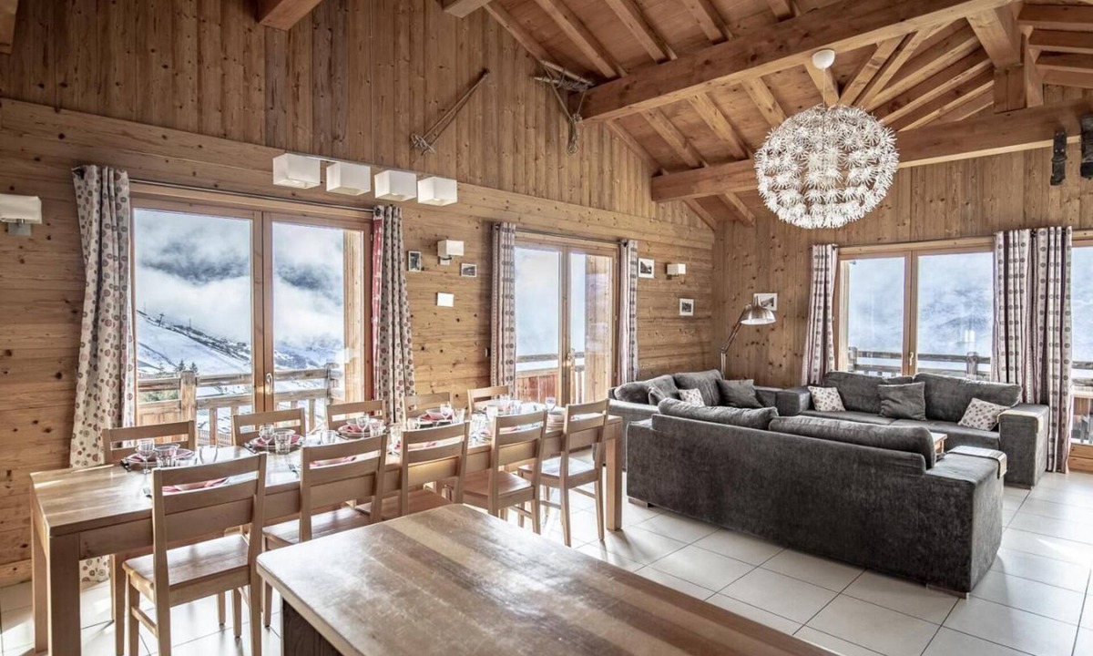 Reberty Apartment | 50m from shops, 1st floor, sauna, terrace, balcony, fireplace or stove, tv, ski locker, 147m²
