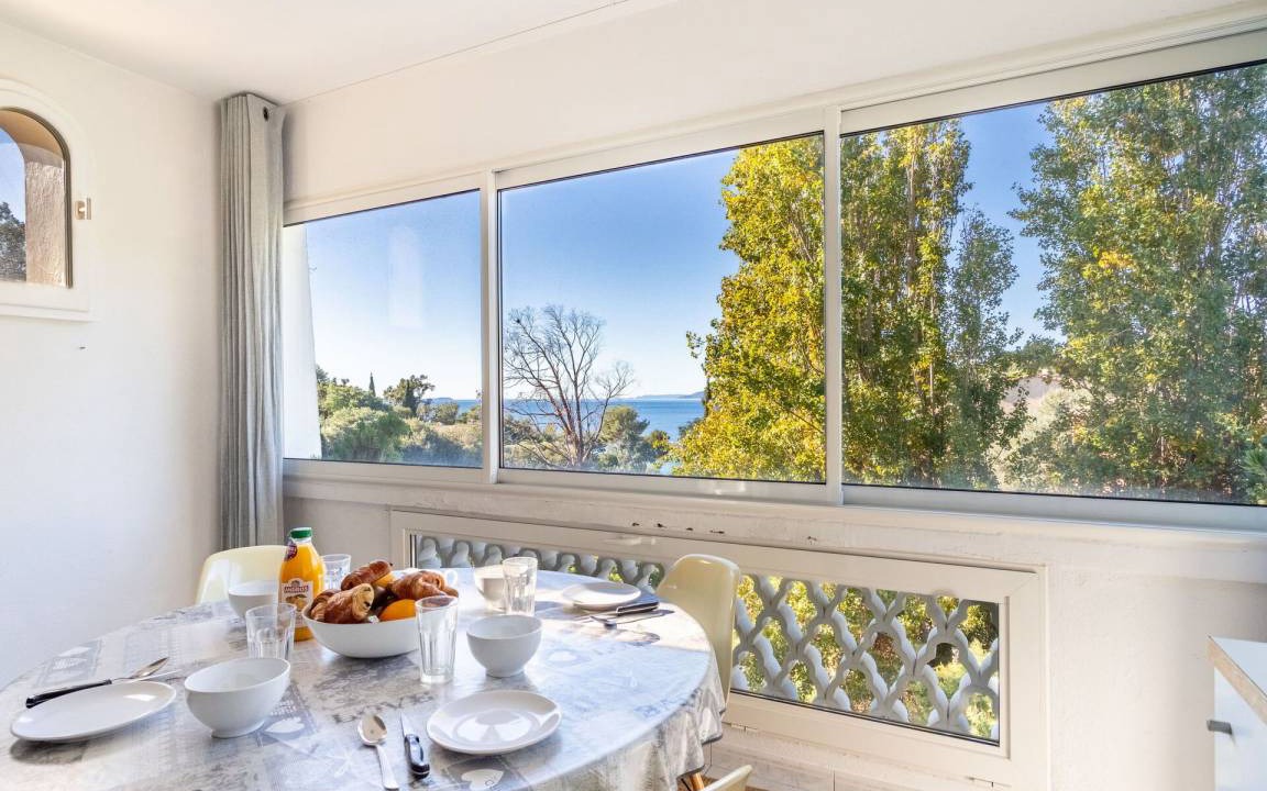 Le Rayol Apartment | 60 m² Apartment ∙ 2 bedrooms ∙ 4 guests