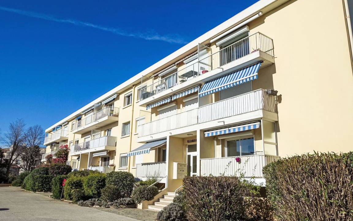 Six-Fours-les-Plages Apartment | 60 m² Apartment ∙ 2 bedrooms ∙ 4 guests