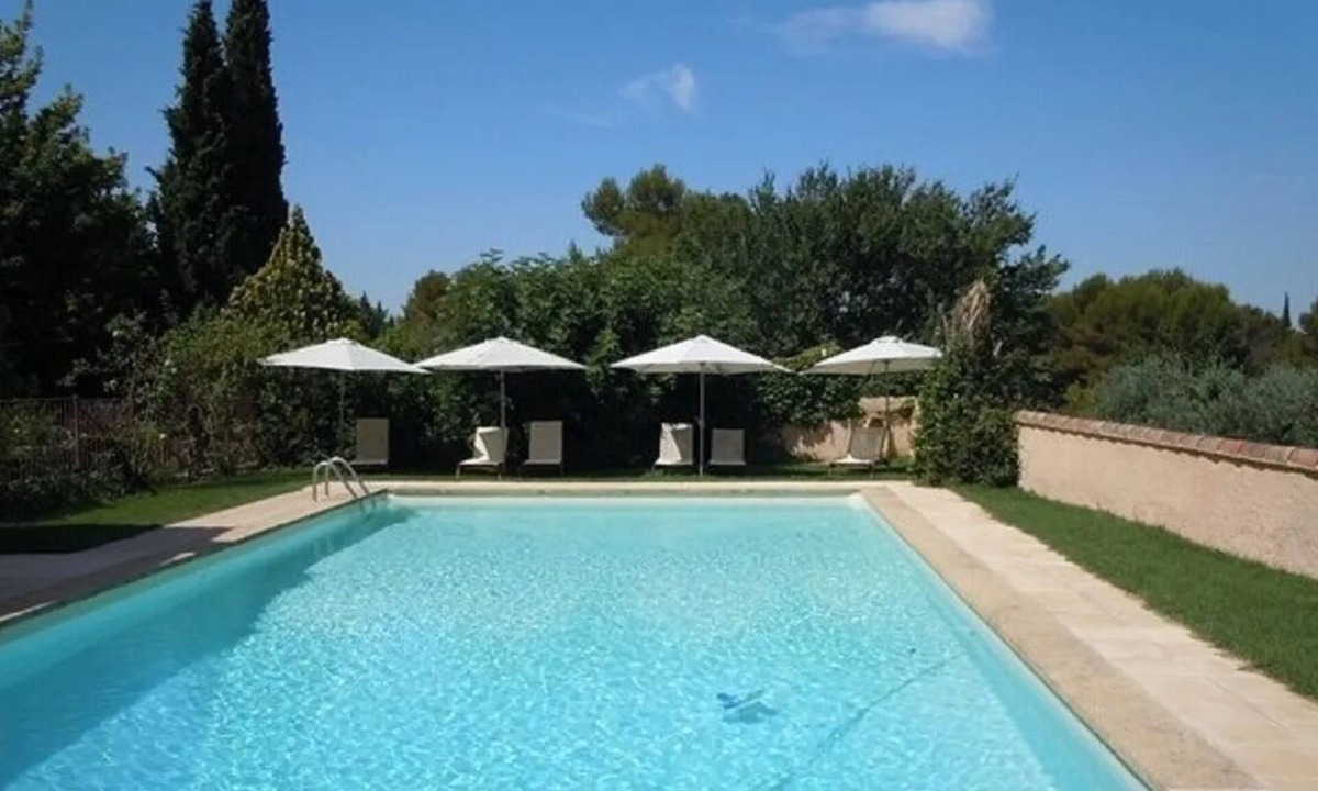 Grand Sud House | A charming 65 m² house with a very large pool