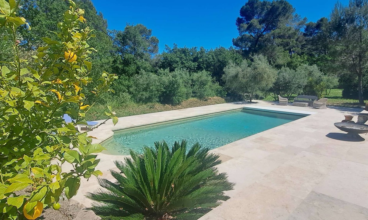 Seillans House | A stunning, air-conditioned property with a saltwater swimming pool and large wooded grounds, in.