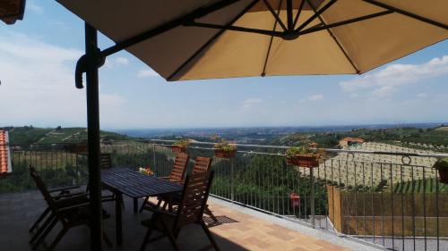Farigliano Hostel | Agriostello delle Langhe