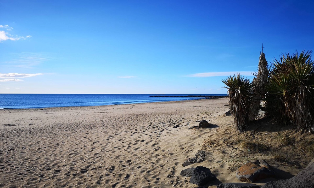 Cap d'Agde Apartment | Air-conditioned 3-bedroom duplex apartment with WiFi in Cap d'Agde, very close to the beach