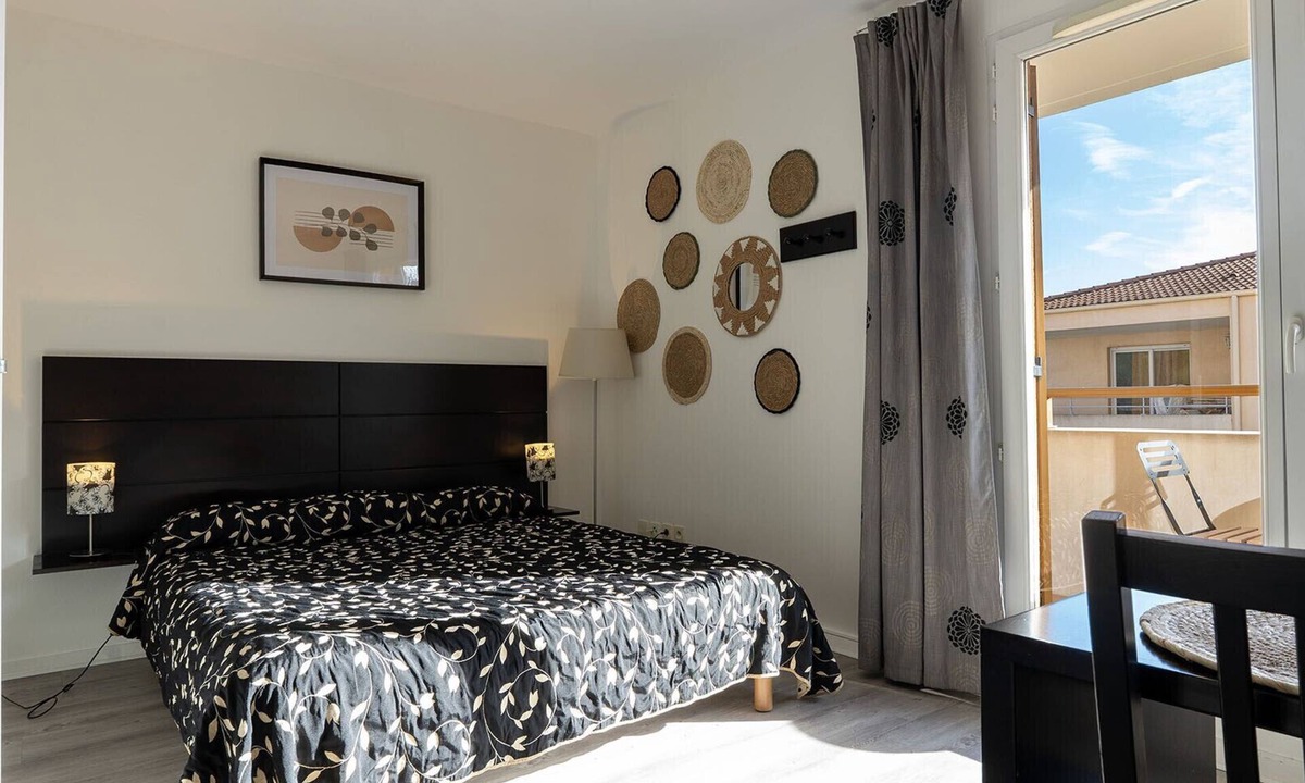 Grasse Apartment | Air-conditioned studio for 2 people, near the shops