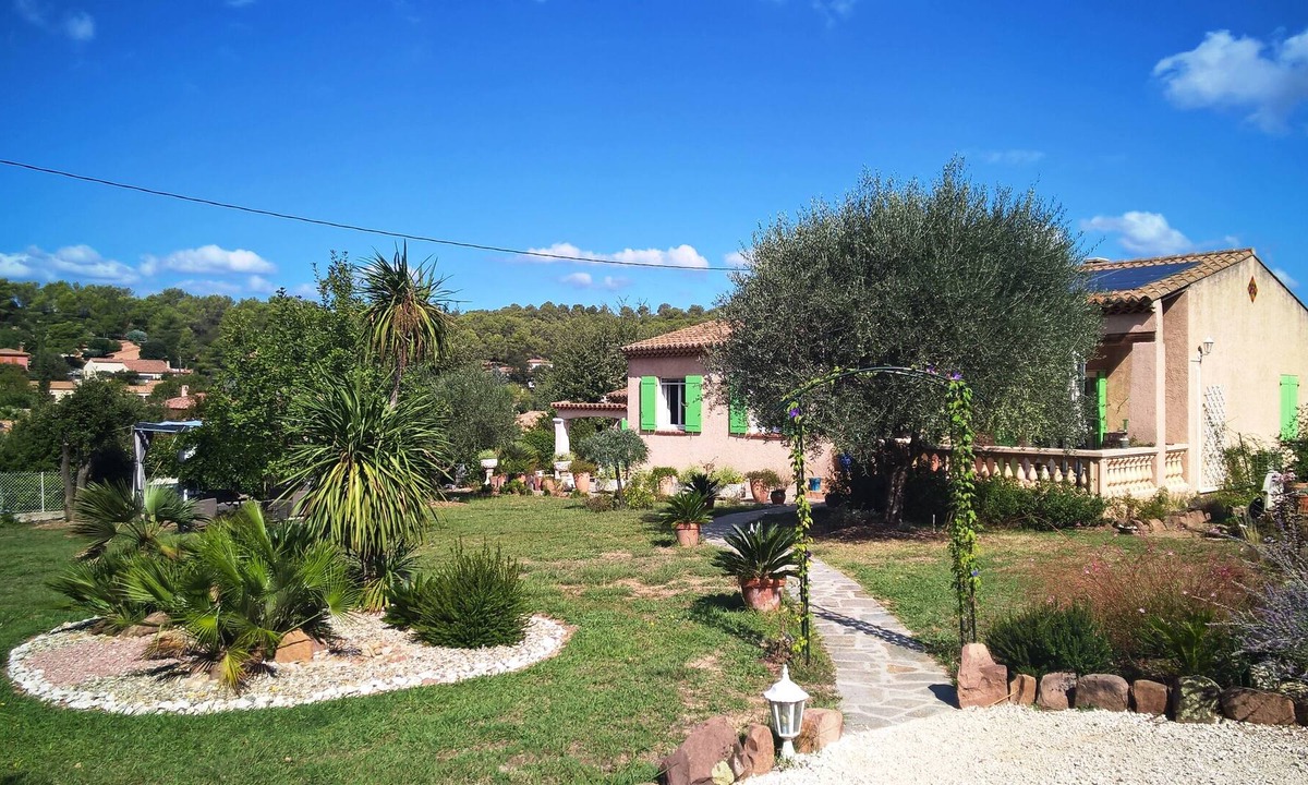 La Crau Villa | Air-conditioned VILLA, quiet, near Hyères and its beaches