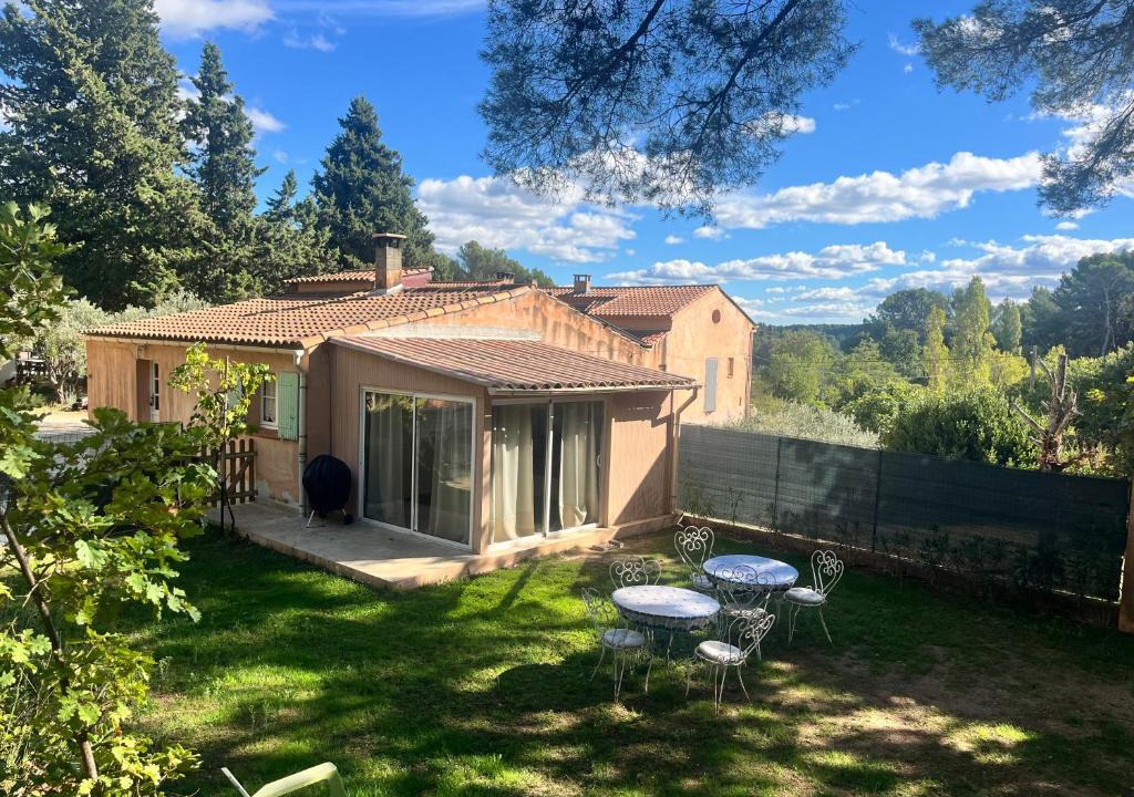 Est Apartment | Aix-en-Provence, Maison provençale au calme de la campagne avec Spa et Clim