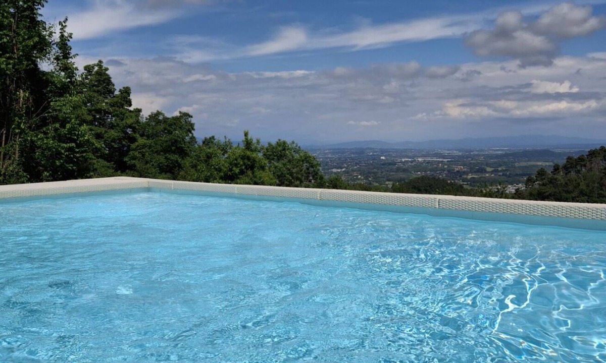 Vicopelago Villa | An Authentic Tuscan Country House!It is a charming residence, with all modern comforts recently restored, reserved only for lovers of silence and panorama, immersed in nature and in the family olive grove from which an excellent oil is produced. The view