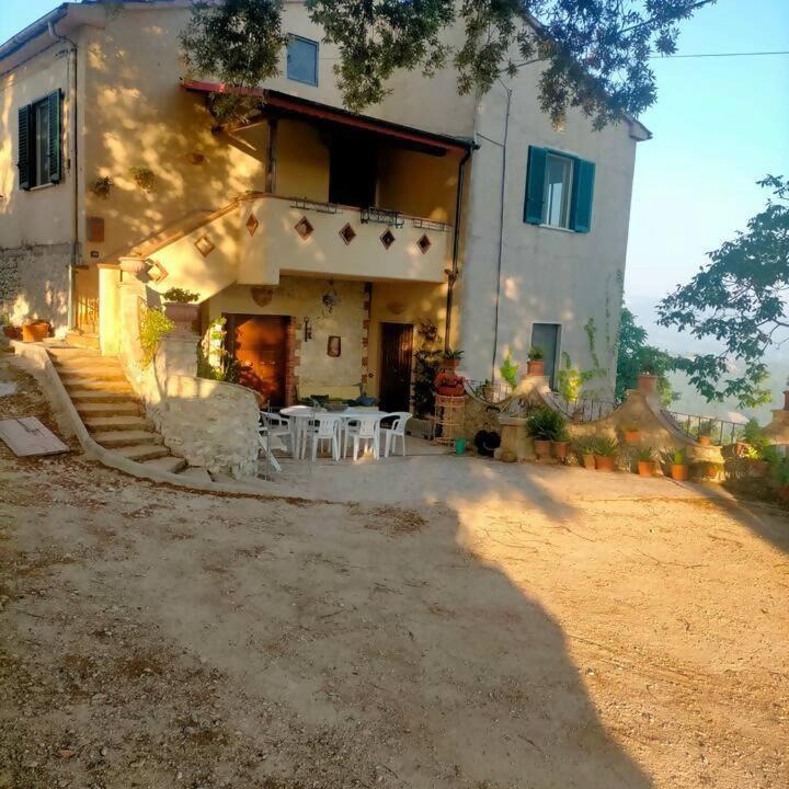 Stroncone Apartment | Antico Leccio Orange