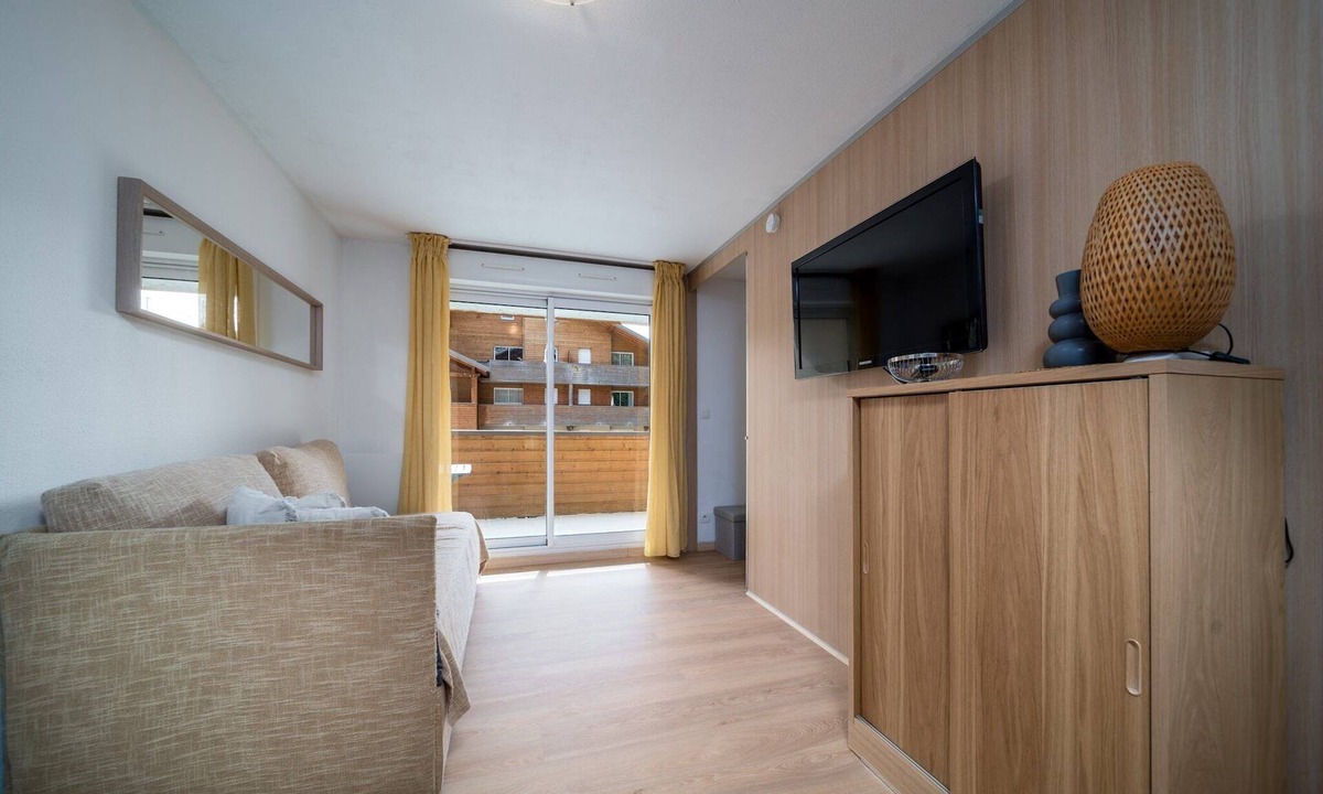 Allos Apartment | Apartment in Allos with Ski Slope Access
