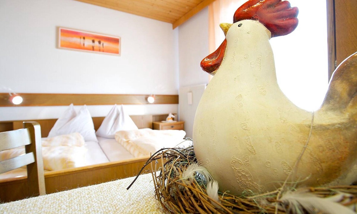 Carezza Apartment | Apartment "Angerle Alm Apt Rosengarten" with Private Balcony, Shared Garden and Wi-Fi