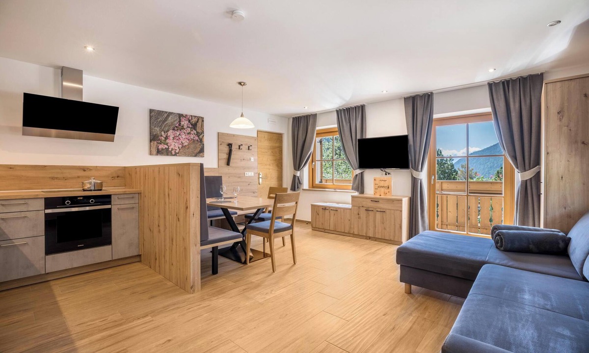 Valles Apartment | Apartment 'Lechnerhof Murmeltier' Near the Ski Area with Mountain View, Wi-Fi & Balcony
