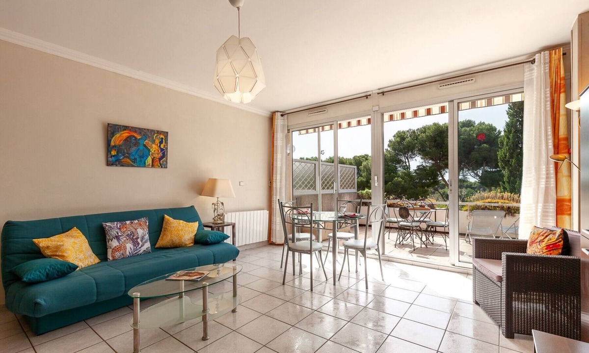 Carry-le-Rouet Apartment | Apartment 'Tres Beau T2 - 50 M' with Sea View, Wi-Fi and Air Conditioning