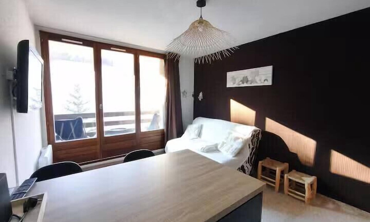 Le Sauze Apartment | Apartment with Balcony and View in Sauze