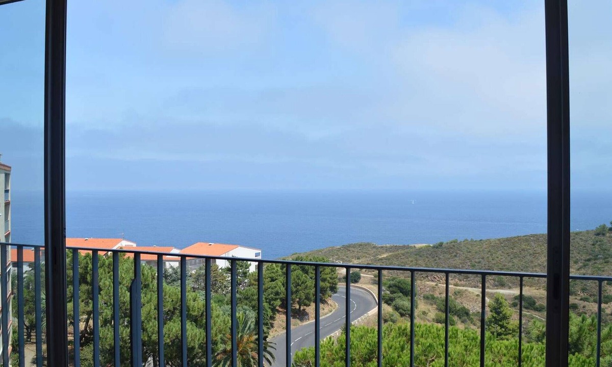Banyuls-sur-Mer Apartment | Apartment with Air Conditioning in Banyuls-sur-Mer, Sleeps 6