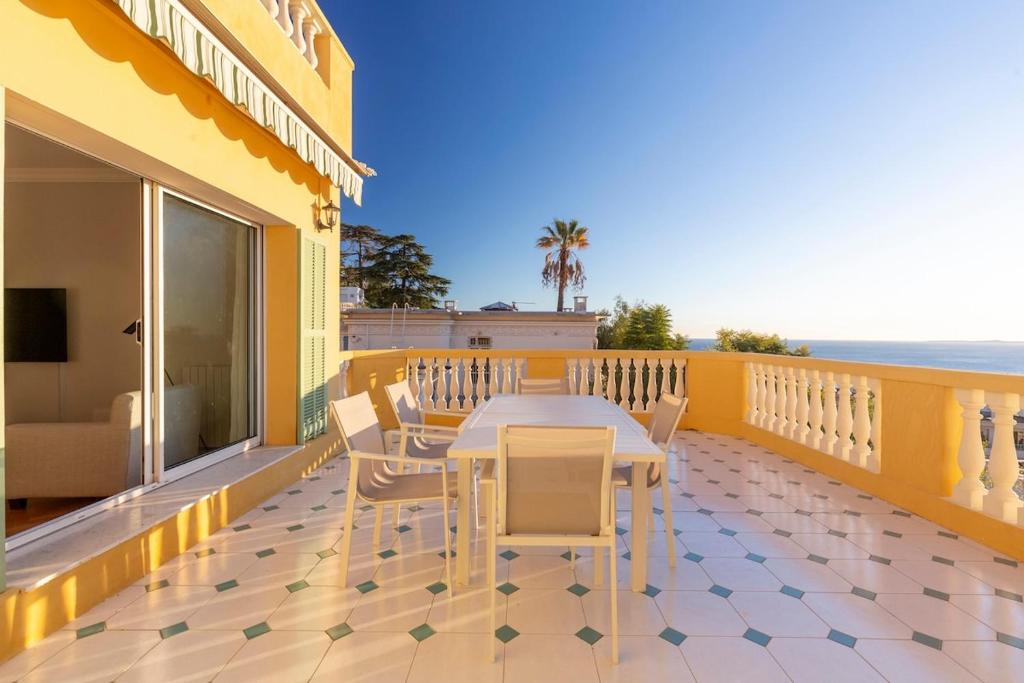 Mont Boron Apartment | Apartment with large terrace & sea view over Nice