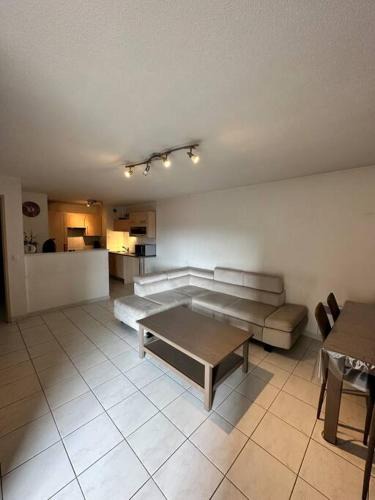 Baille Apartment | Appart spacieux proche de la mer