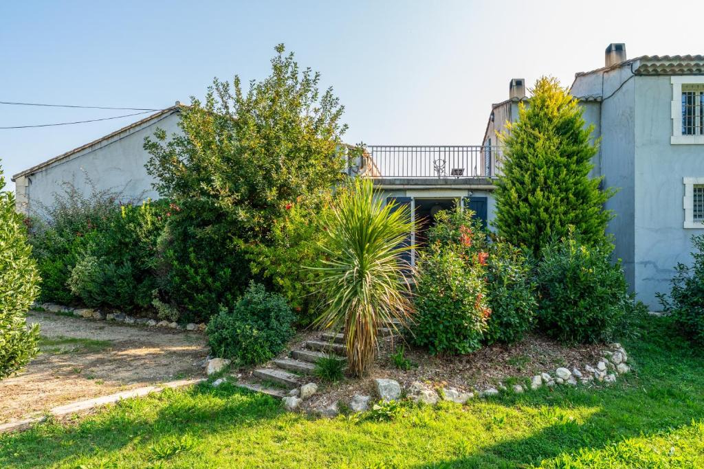 Eyragues House | Appart toit-terrasse en Provence