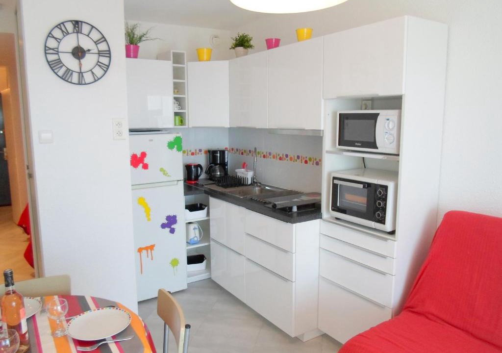 Balaruc-les-Bains Apartment | Appartement 2* proche thermes, vue étang, climatisé - FR-1-503-50