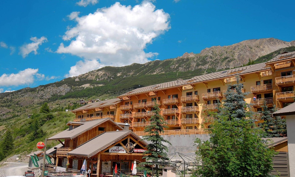 Vars Condo | Appartement au Pied des Pistes | Prix Abordable!