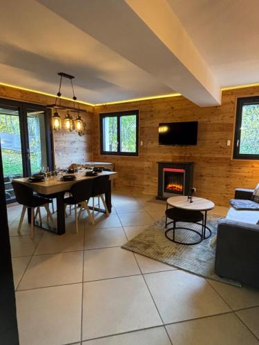 Guillestre Apartment | Appartement cosy entre lacs et montagnes