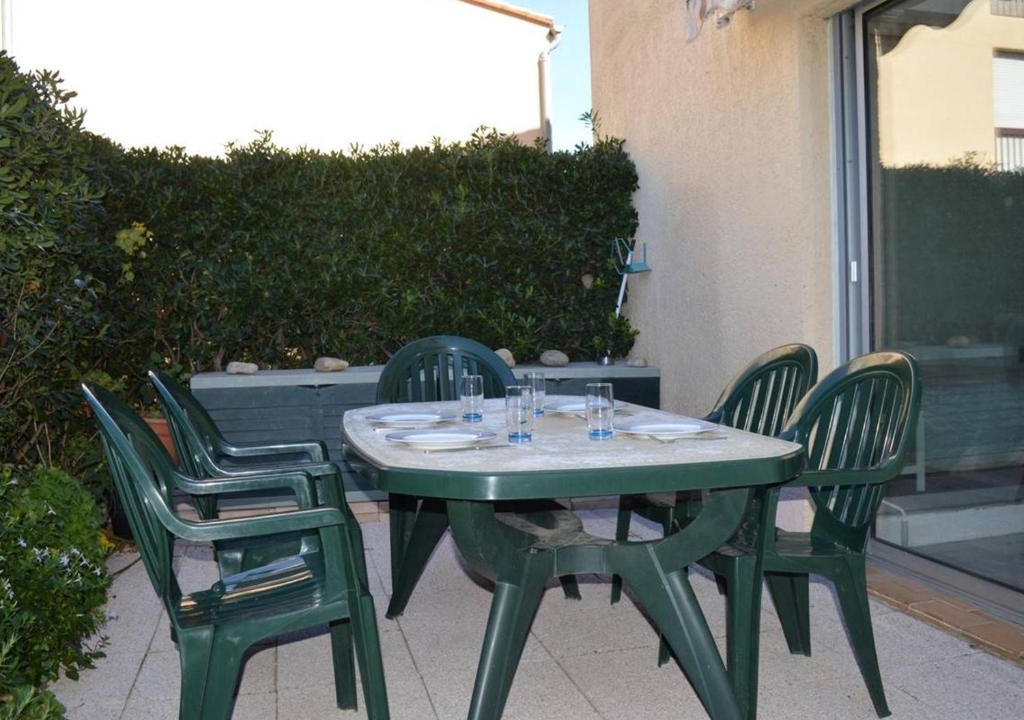 Saint-Cyprien Plage Apartment | Appartement T2 en Rez-de-Chaussée avec Terrasse et Parking à Saint-Cyprien - FR-1-225D-472