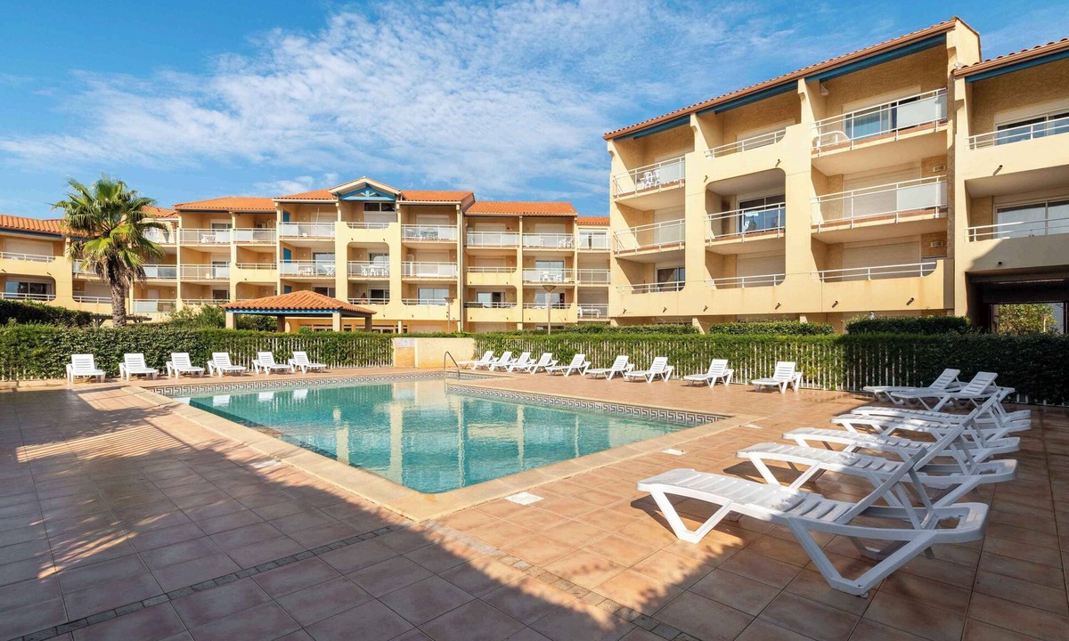 Valras-Plage Condo | Au Bord de l'eau ! Apt + Accès Piscine Extérieure