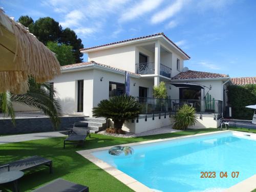 Tourbes Villa | Aux portes de Pézénas, villa entre Mer et Montagne