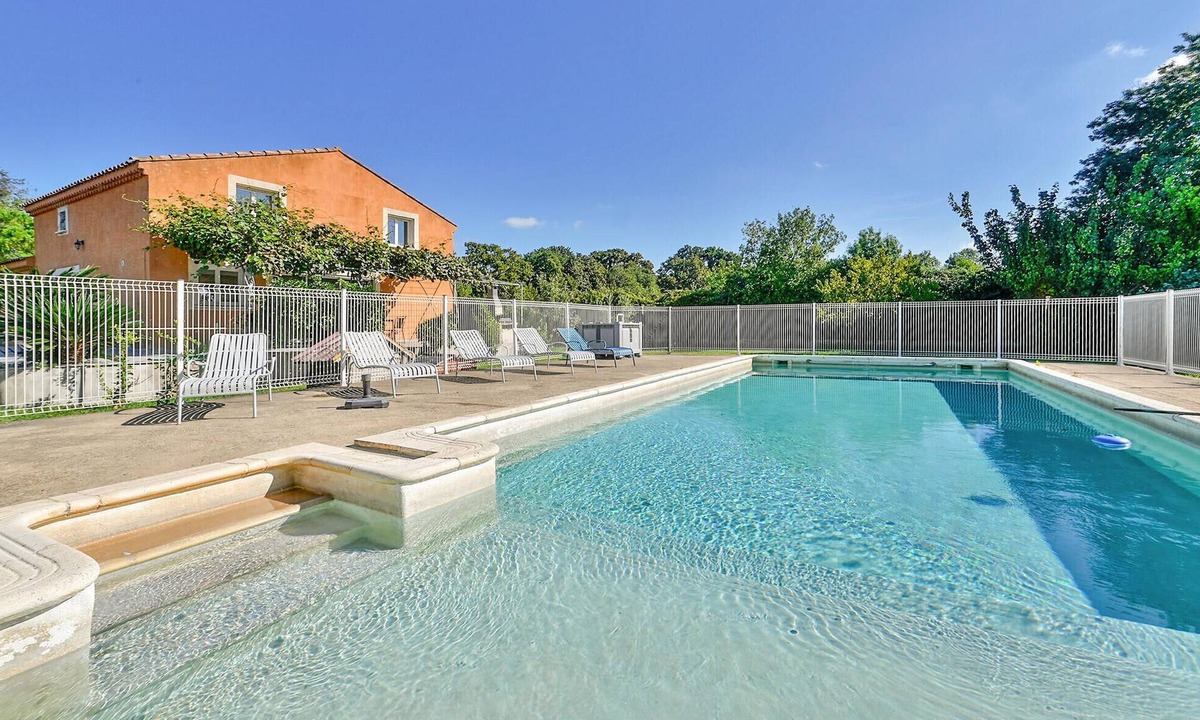 Saint-Martin-de-Crau House | Awesome home in Saint Martin de Crau