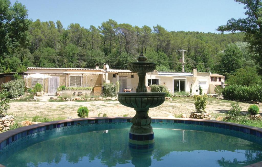 Salernes House | Awesome Home In Salernes With Kitchen