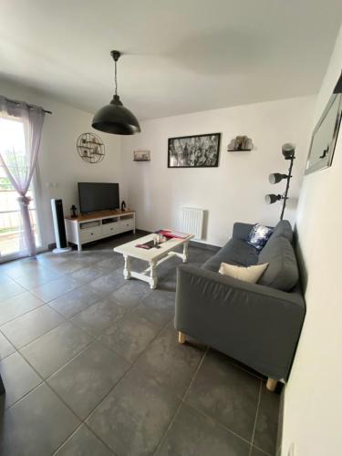 Roquefort-les-Pins Apartment | Azursalsa