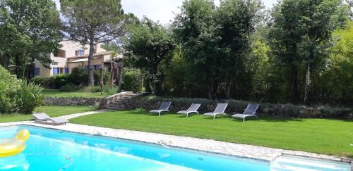 Tourrettes Bed & Breakfast | B&B Charming suite and pool in Provence